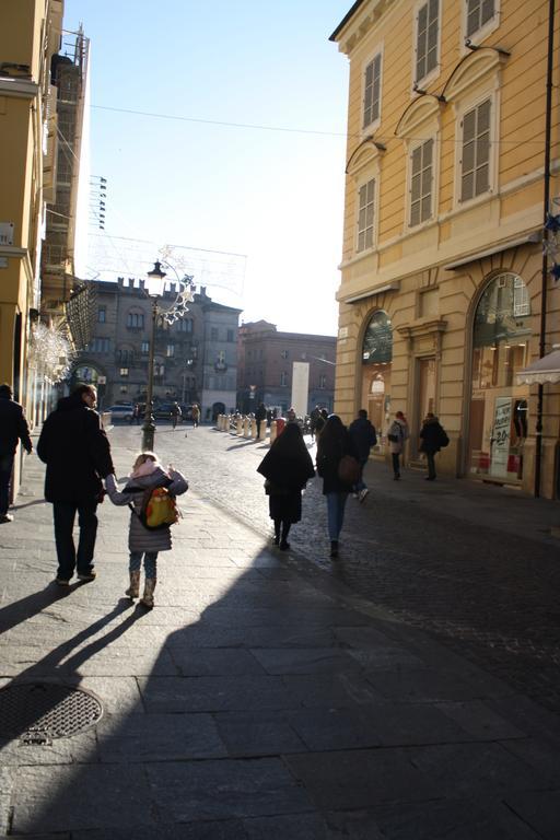 Apartament Il Tenore D'Oro Centralissimo Parma Pokój zdjęcie